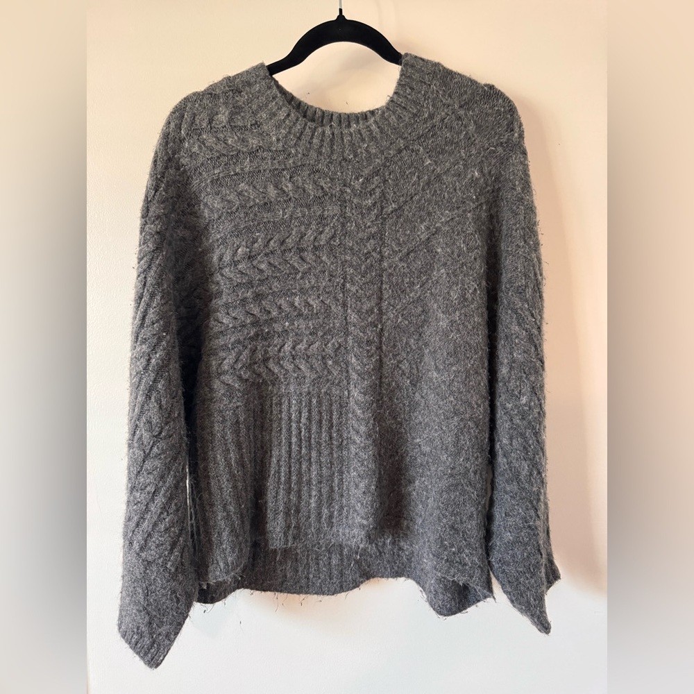 Abercrombie & Fitch Heather Gray Cable Crewneck Sweater